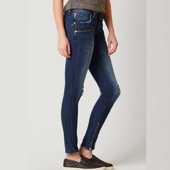 Rock Revival Camille Skinny Moto Distressed Jeans – Size 27 – Dark Wash - Picture 4 of 12